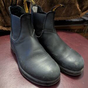 Blundstone Women's Dark Black Leather Chelsea Boots